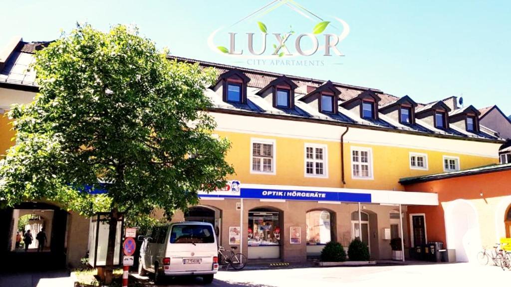 Luxor City Apartments เลียนซ์ ภายนอก รูปภาพ