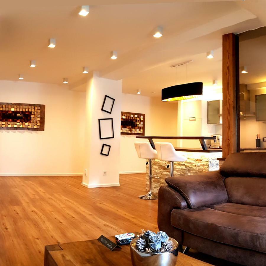 Luxor City Apartments เลียนซ์ ภายนอก รูปภาพ