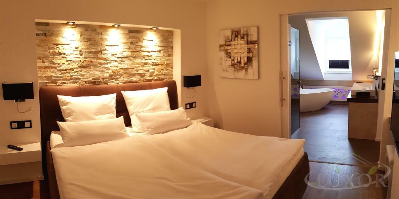 Luxor City Apartments เลียนซ์ ภายนอก รูปภาพ